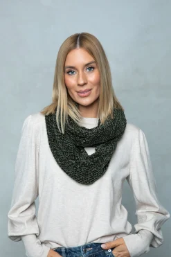Holiday Brentwood Snood - Pine - H17 New