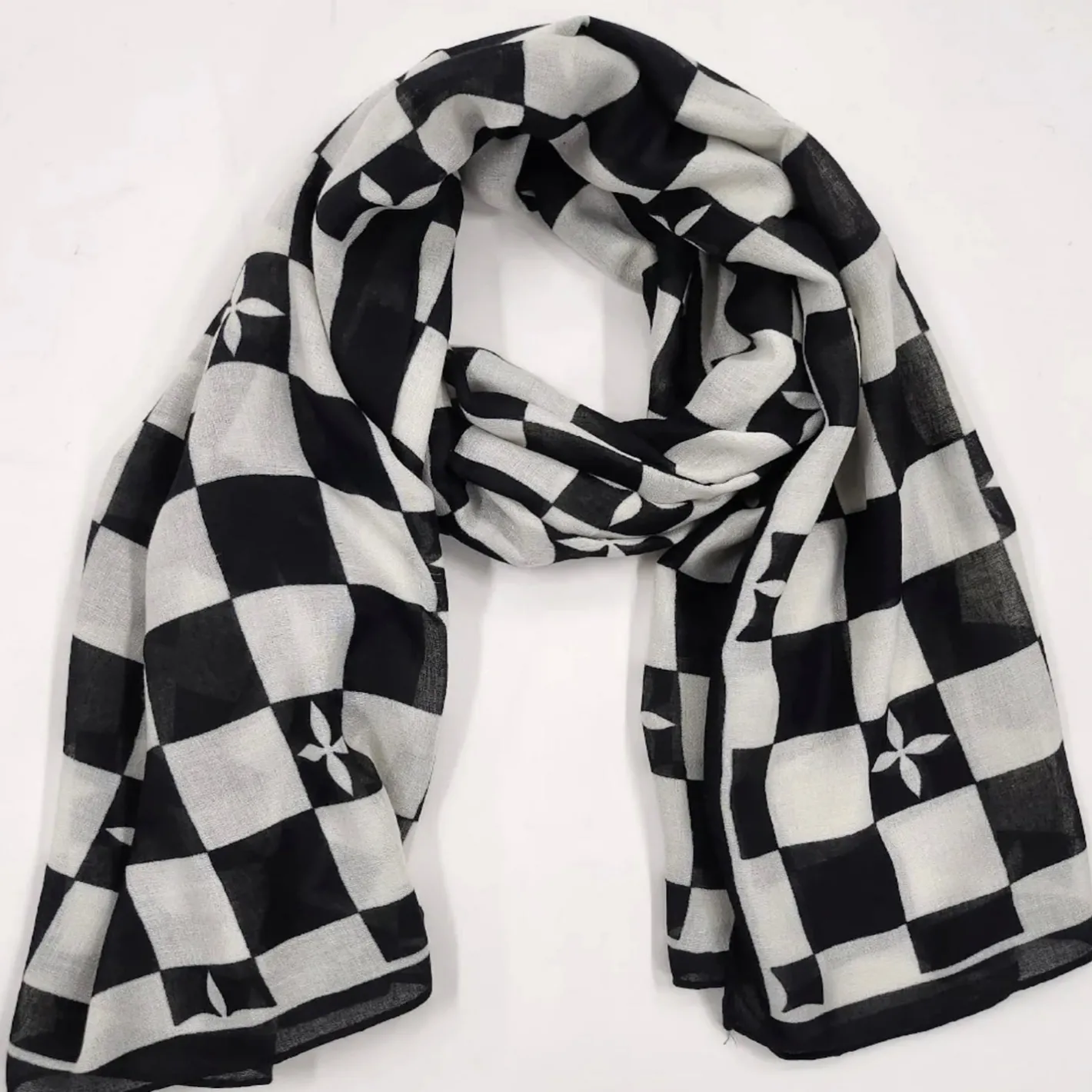 Threadz Checker Scarf - Black - TZ52 Clearance