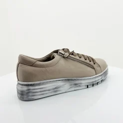 Rilassare Dark Stone Tatter Leather Sneaker - RS3 Online