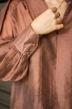 Pizazz Boutique Riley Shirt - Latte - SO13 Outlet