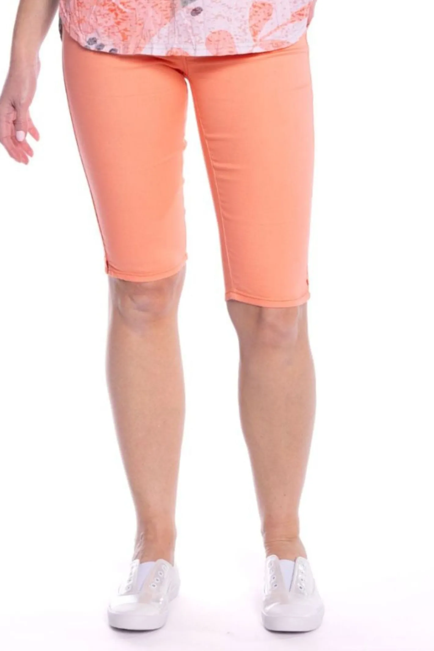 Cafe Latte Stretch Pull On Jean Short - Peach - CL4 New