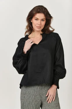 Naturals By O & J Tina V-Neck Linen Top - Black - OJ23 Best