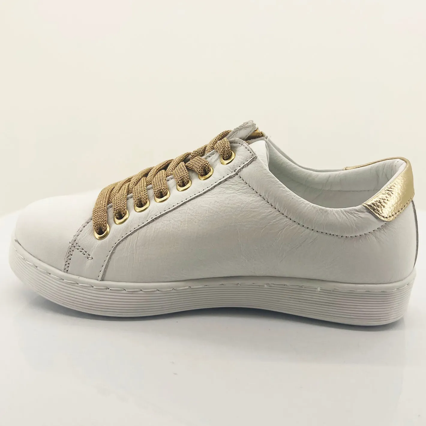 Rilassare Token Duo Sneaker | White & Gold | RS1 Online
