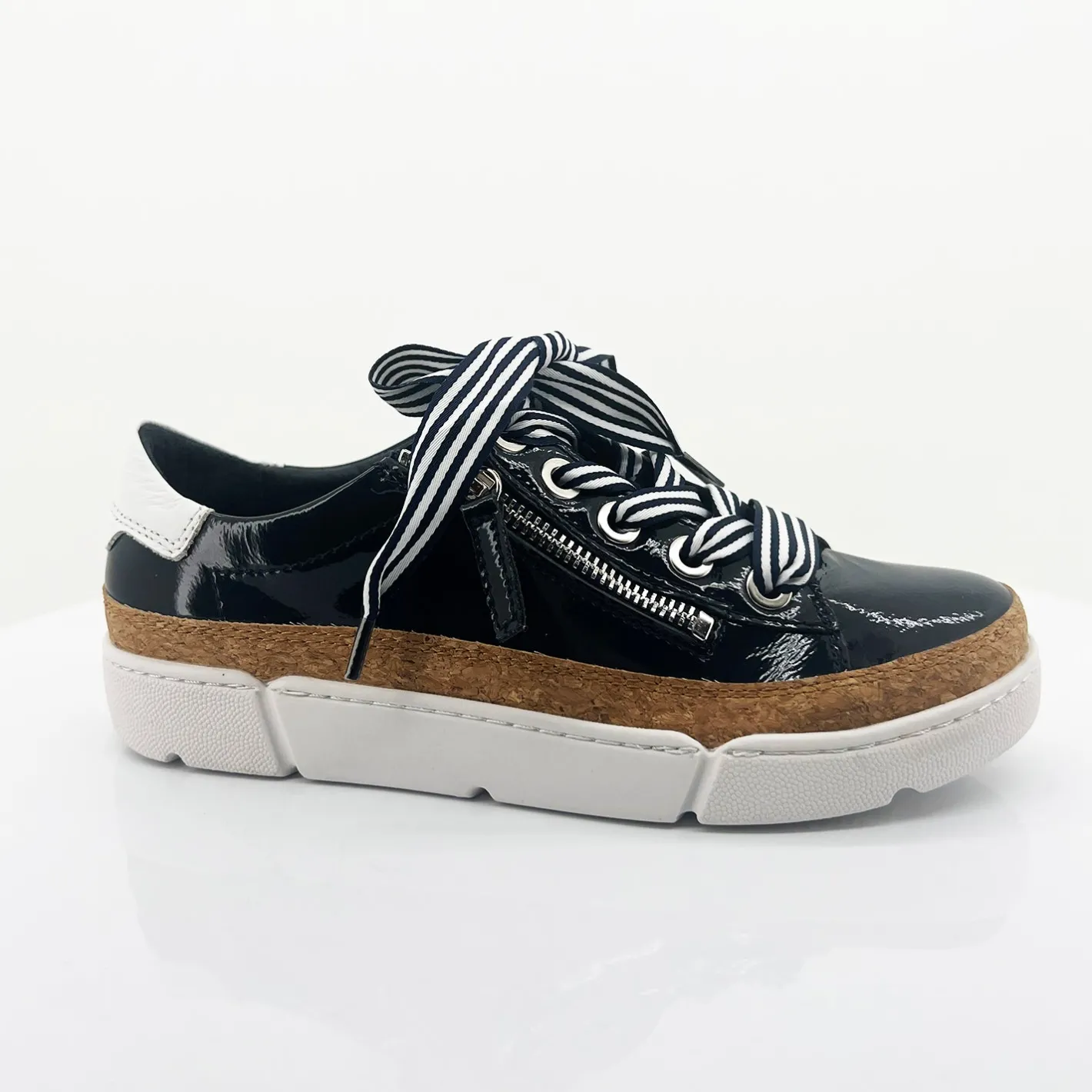 Django & Juliette Torayne Navy & White Sneaker - DJ40 Best